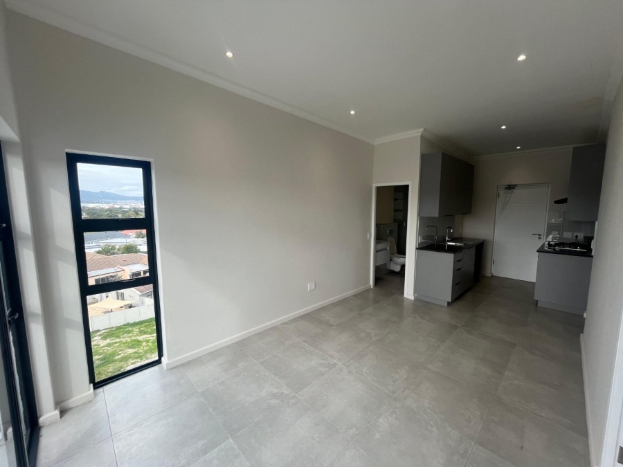 2 Bedroom Property for Sale in Flamingo Vlei Western Cape